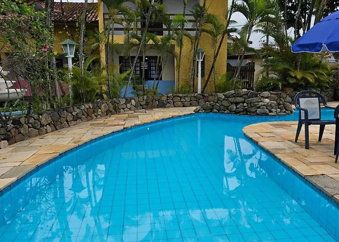 Sobrado Estiloso Com Piscina A 300 M Da Praia